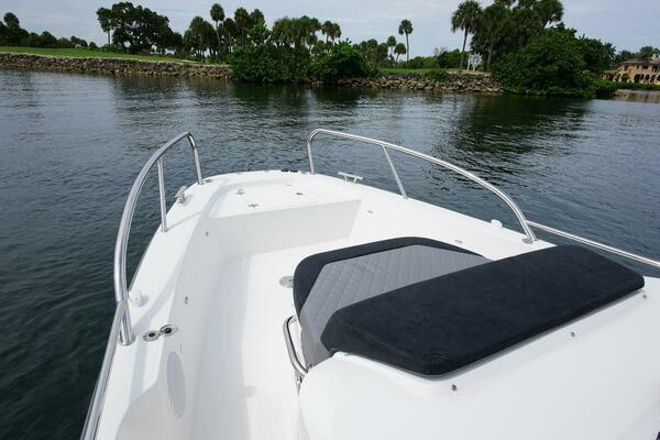 In Stock 2024 Nimbus T9 143 30ft Nimbus Yacht For Sale