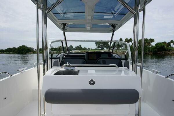 In Stock 2024 Nimbus T9 143 30ft Nimbus Yacht For Sale