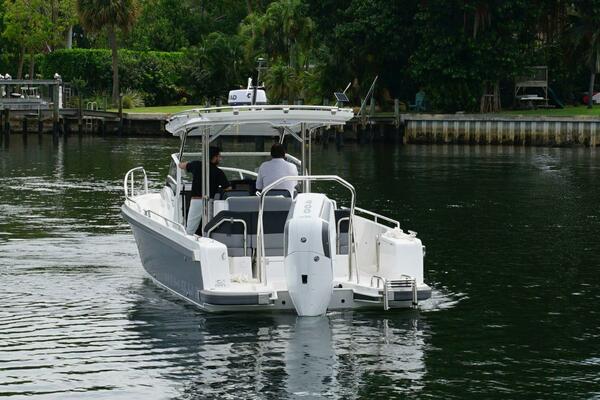 In Stock 2024 Nimbus T9 143 30ft Nimbus Yacht For Sale