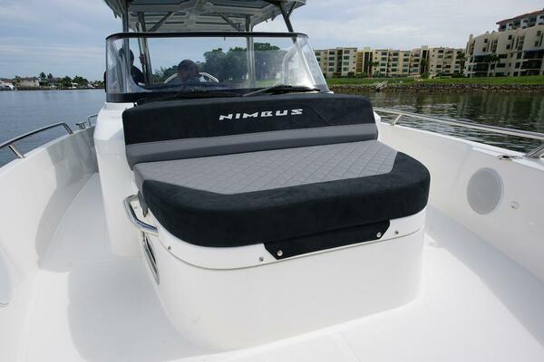 In Stock 2024 Nimbus T9 143 30ft Nimbus Yacht For Sale