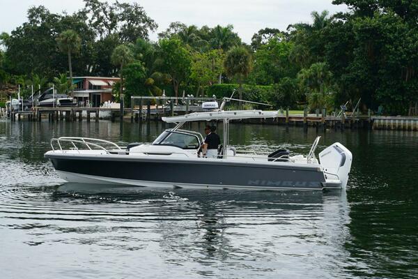 In Stock 2024 Nimbus T9 143 30ft Nimbus Yacht For Sale