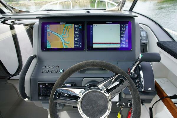 In Stock 2024 Nimbus T9 143 30ft Nimbus Yacht For Sale