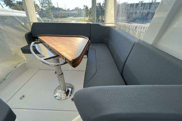 Photo of the 2024 Nimbus Weekender 9 "In-Stock 2024 Nimbus W9 279"