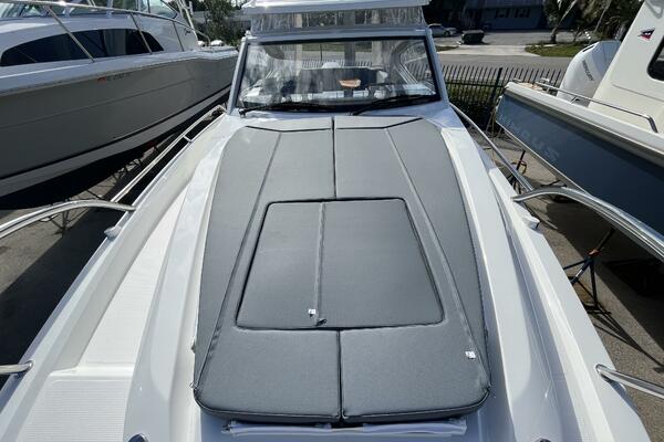 In Stock 2024 Nimbus W9 279 30ft Nimbus Yacht For Sale
