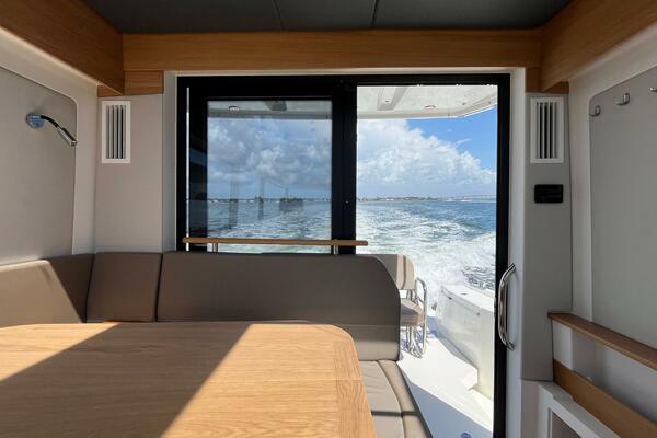 In  Stock 2025 Nimbus C11 086 40ft Nimbus Yacht For Sale