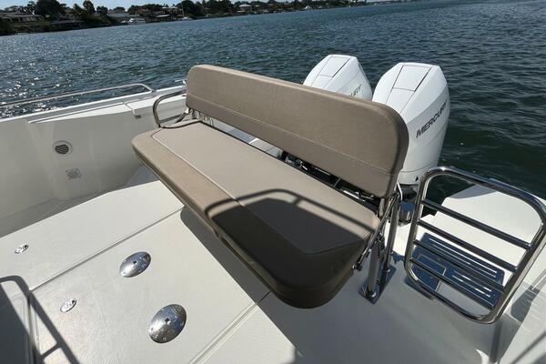 In  Stock 2025 Nimbus C11 086 40ft Nimbus Yacht For Sale