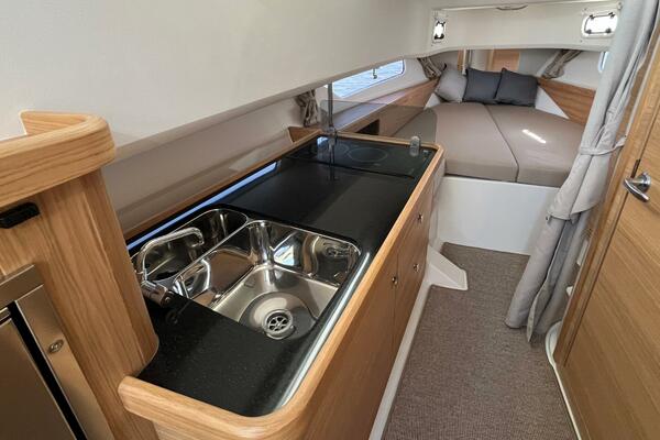 In  Stock 2025 Nimbus C11 086 40ft Nimbus Yacht For Sale