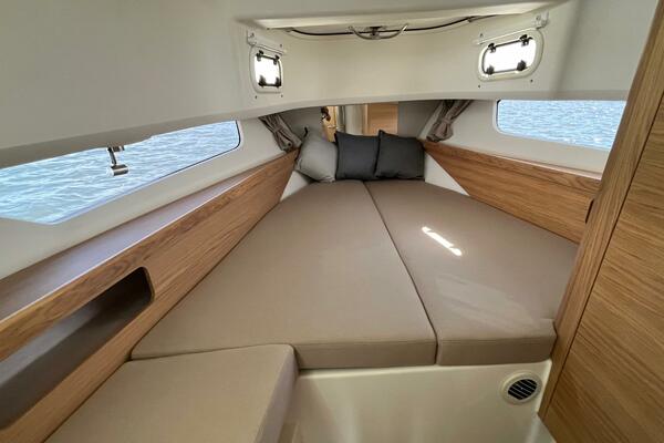 In  Stock 2025 Nimbus C11 086 40ft Nimbus Yacht For Sale