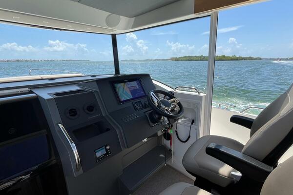 In  Stock 2025 Nimbus C11 086 40ft Nimbus Yacht For Sale
