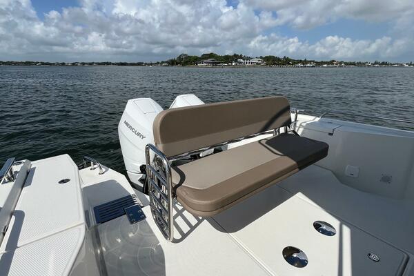 In  Stock 2025 Nimbus C11 086 40ft Nimbus Yacht For Sale