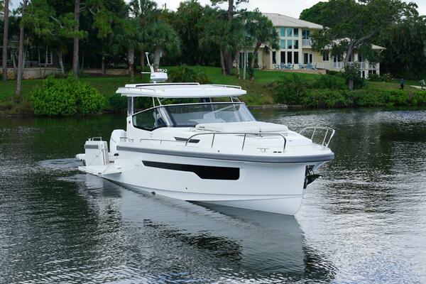 In Stock 2025 Nimbus W11 60 40ft Nimbus Yacht For Sale