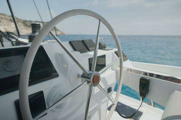 Fountaine Pajot Aura 51 (Smart Electric) Yacht For Sale