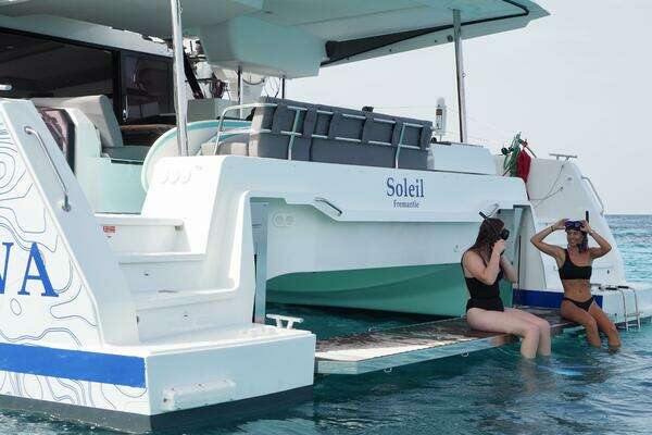Fountaine Pajot Aura 51 (Smart Electric) Yacht For Sale