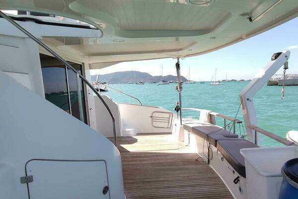 Fountaine Pajot Cumberland 46 (Owner's version) Yacht For Sale