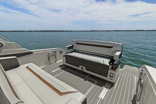 Tiara Yachts 34 Sport LS Yacht For Sale