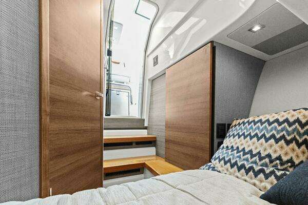 Tiara Yachts 34 Sport LS Yacht For Sale