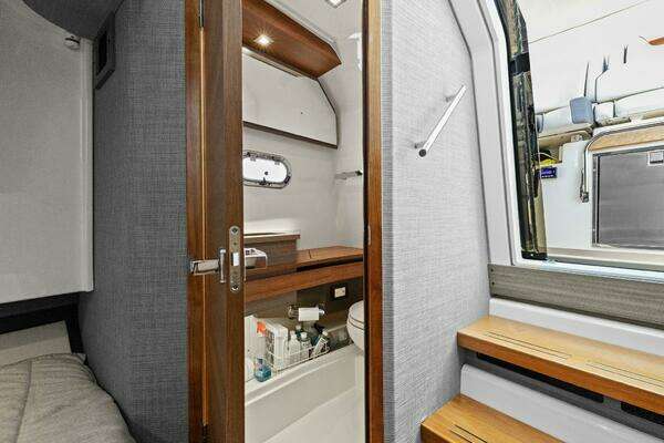 Tiara Yachts 34 Sport LS Yacht For Sale