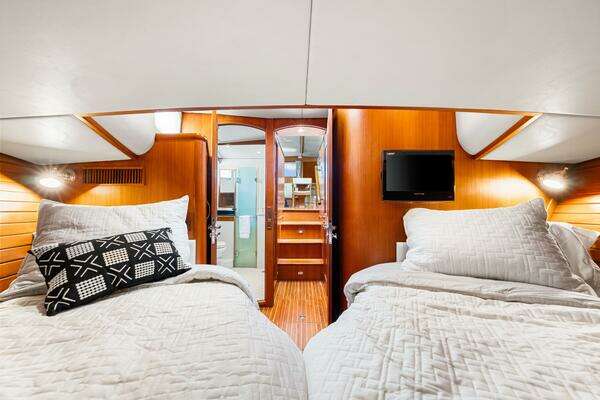 Grand Banks 47 Classic Yacht For Sale