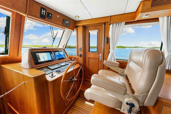Grand Banks 47 Classic Yacht For Sale