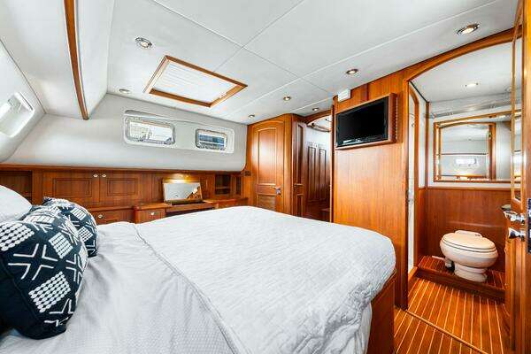 Grand Banks 47 Classic Yacht For Sale