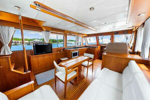 Grand Banks 47 Classic Yacht For Sale