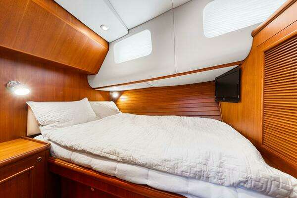 Grand Banks 47 Classic Yacht For Sale