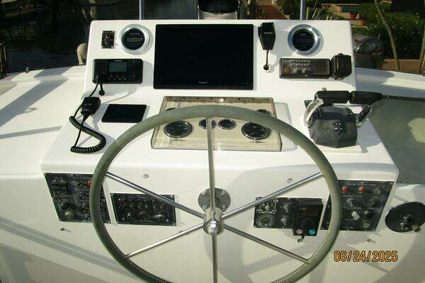 Hatteras CPMY Yacht For Sale
