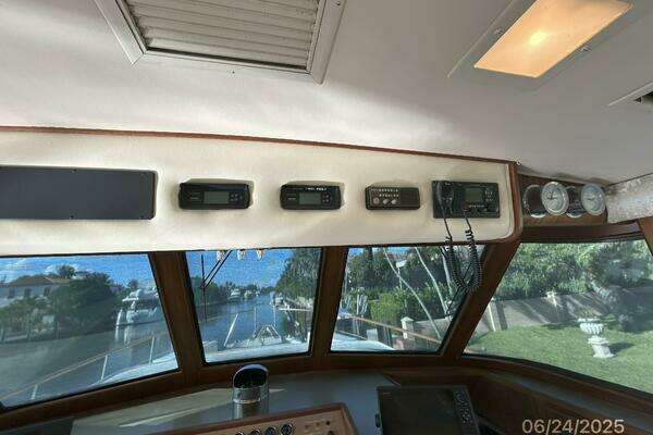 Hatteras CPMY Yacht For Sale