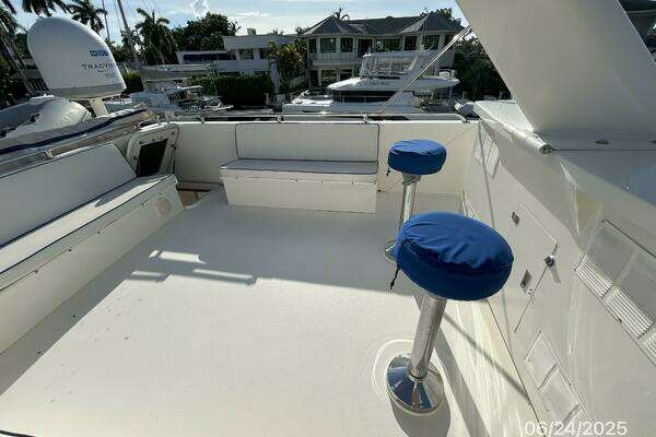 Hatteras CPMY Yacht For Sale