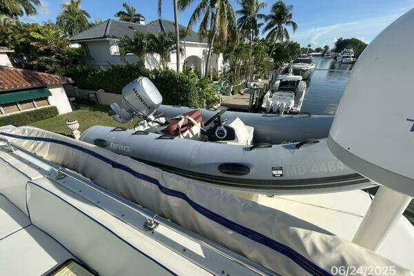 Hatteras CPMY Yacht For Sale
