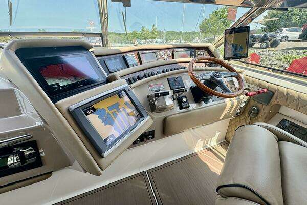 Sea Ray 500 Sundancer Yacht For Sale