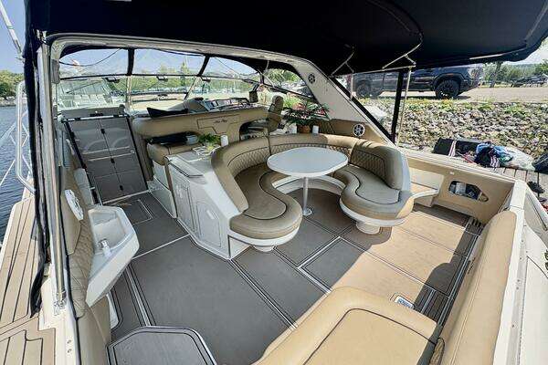 Sea Ray 500 Sundancer Yacht For Sale