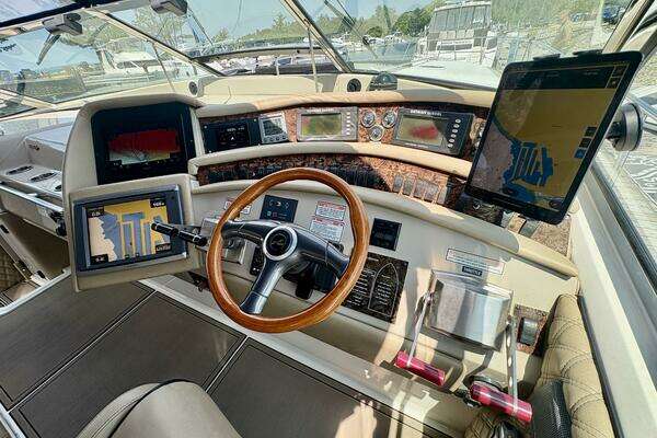 Sea Ray 500 Sundancer Yacht For Sale