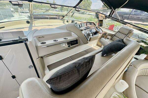 Sea Ray 500 Sundancer Yacht For Sale