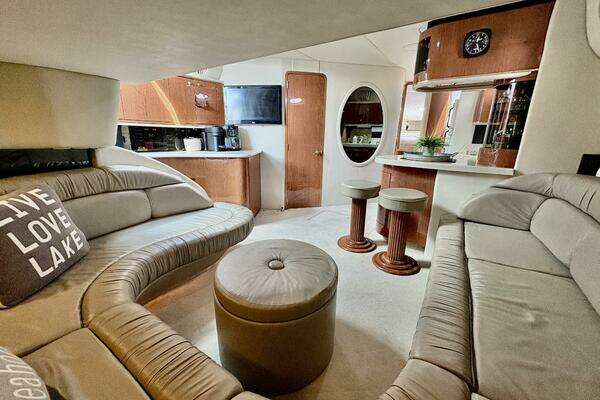 Sea Ray 500 Sundancer Yacht For Sale