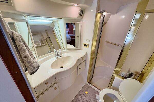 Sea Ray 500 Sundancer Yacht For Sale