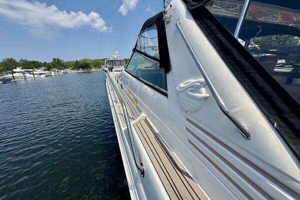 Sea Ray 500 Sundancer Yacht For Sale