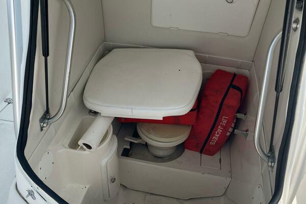 29ft Wellcraft Yacht For Sale