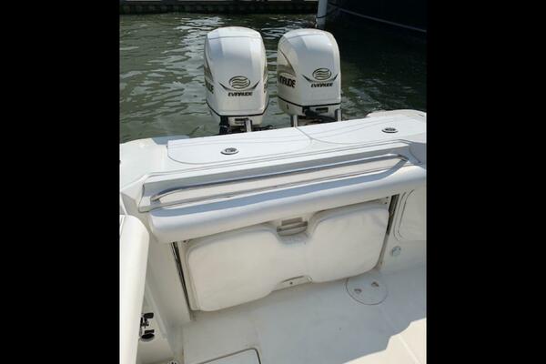 29ft Wellcraft Yacht For Sale