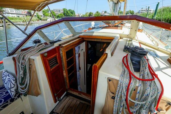 36ft Gozzard Yacht For Sale