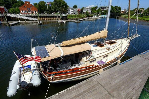 36ft Gozzard Yacht For Sale