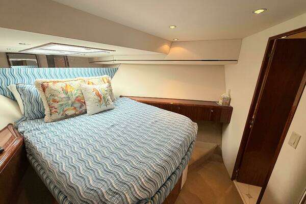 Hatteras 60 Motor Yacht Yacht For Sale