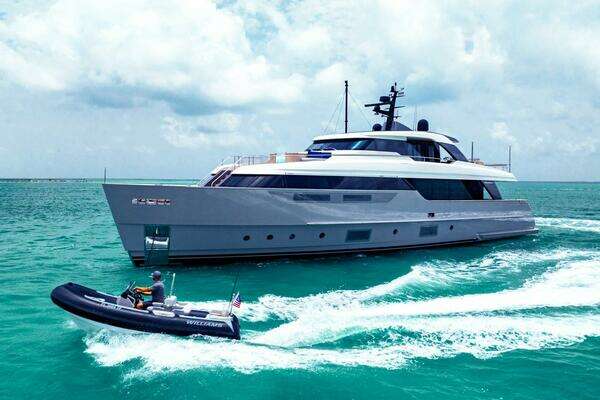 Sanlorenzo SD96 Yacht For Sale