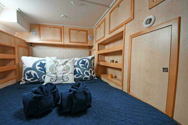 Royal Cape Catamarans 570 Flybridge Yacht For Sale