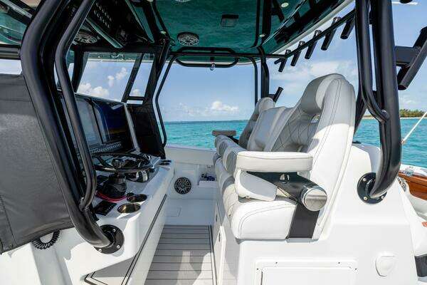 Freeman 37 VH Yacht For Sale