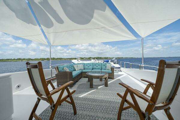 Hargrave Skylounge Yacht For Sale