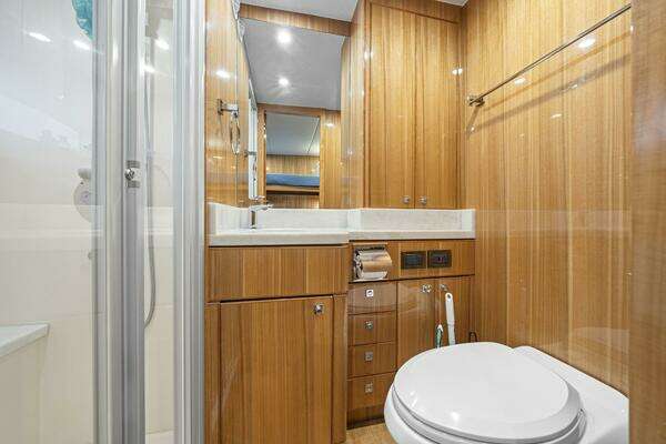 Hargrave Skylounge Yacht For Sale