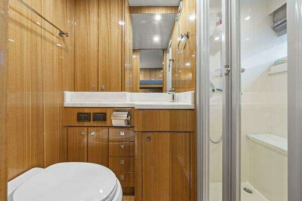 Hargrave Skylounge Yacht For Sale