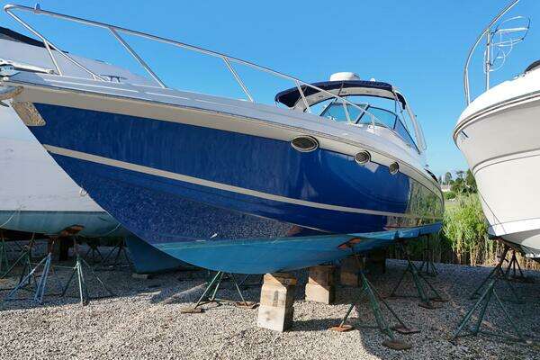 Photo of the 2004 Formula 370SS