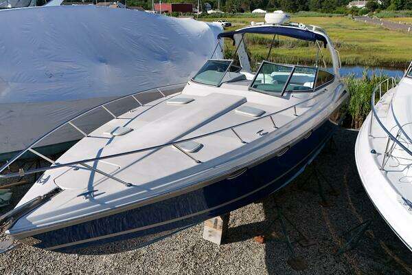 Photo of the 2004 Formula 370SS